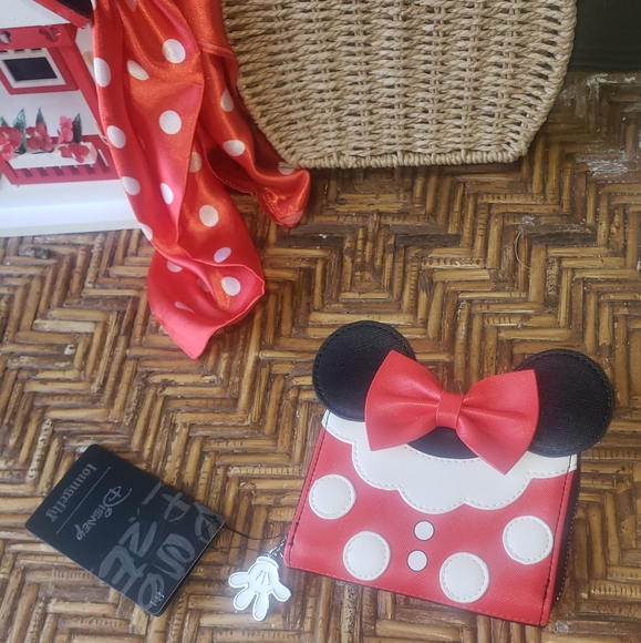MOTHER'S DAY MICKEY/MINNIE BUNDLE NWT - Picture 3 of 11
